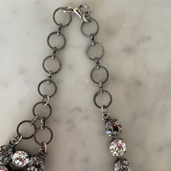 VINTAGE 3 Strand Smoky Gray Clear Crystals Silver Filigree Medallion Necklace - Picture 13 of 16